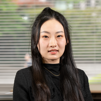 任 渓子さんの写真