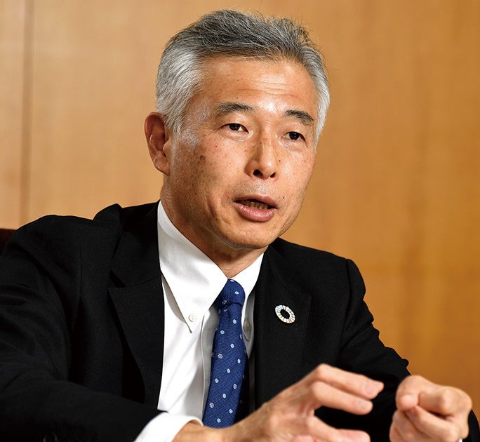 中井 徳太郎